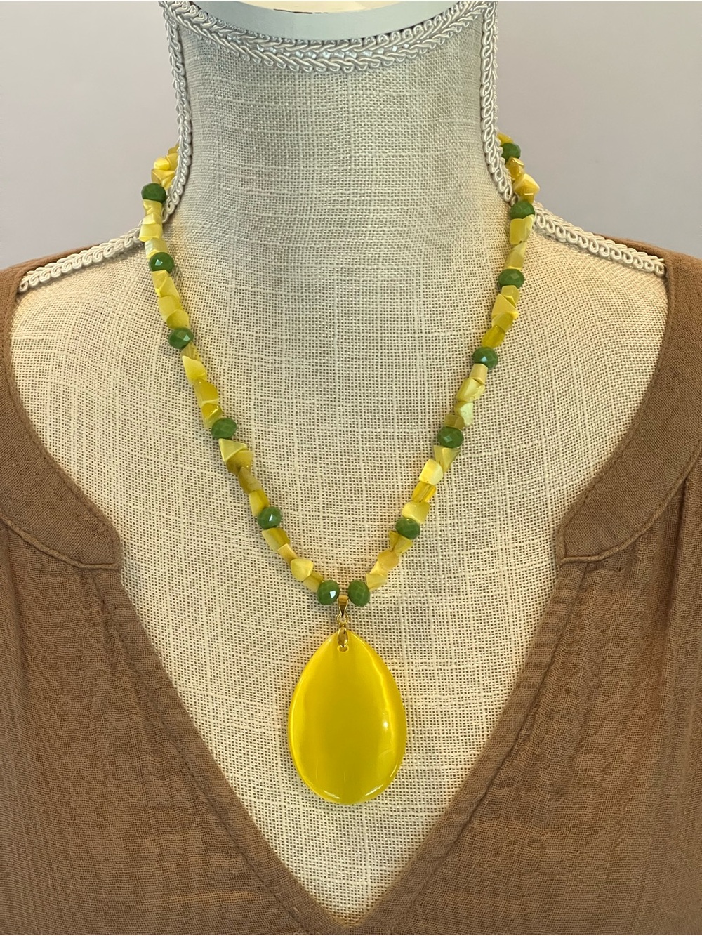 Beaded Teardrop Pendant Necklace
